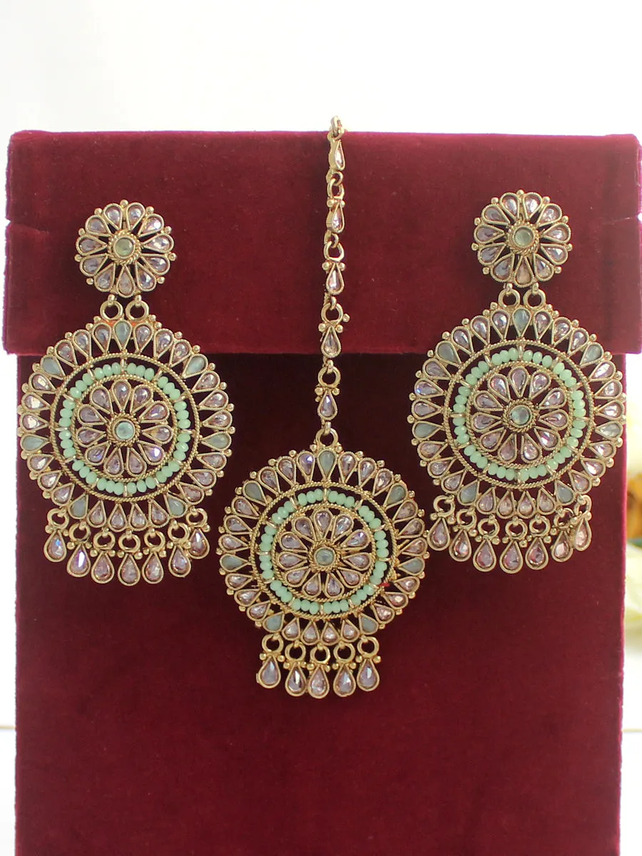 Aarzoo Earrings & Tikka