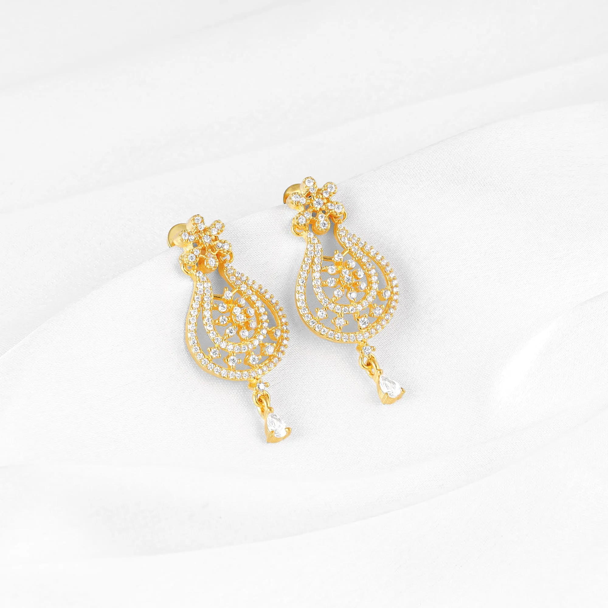 Golden Roohi Chandbali Earrings