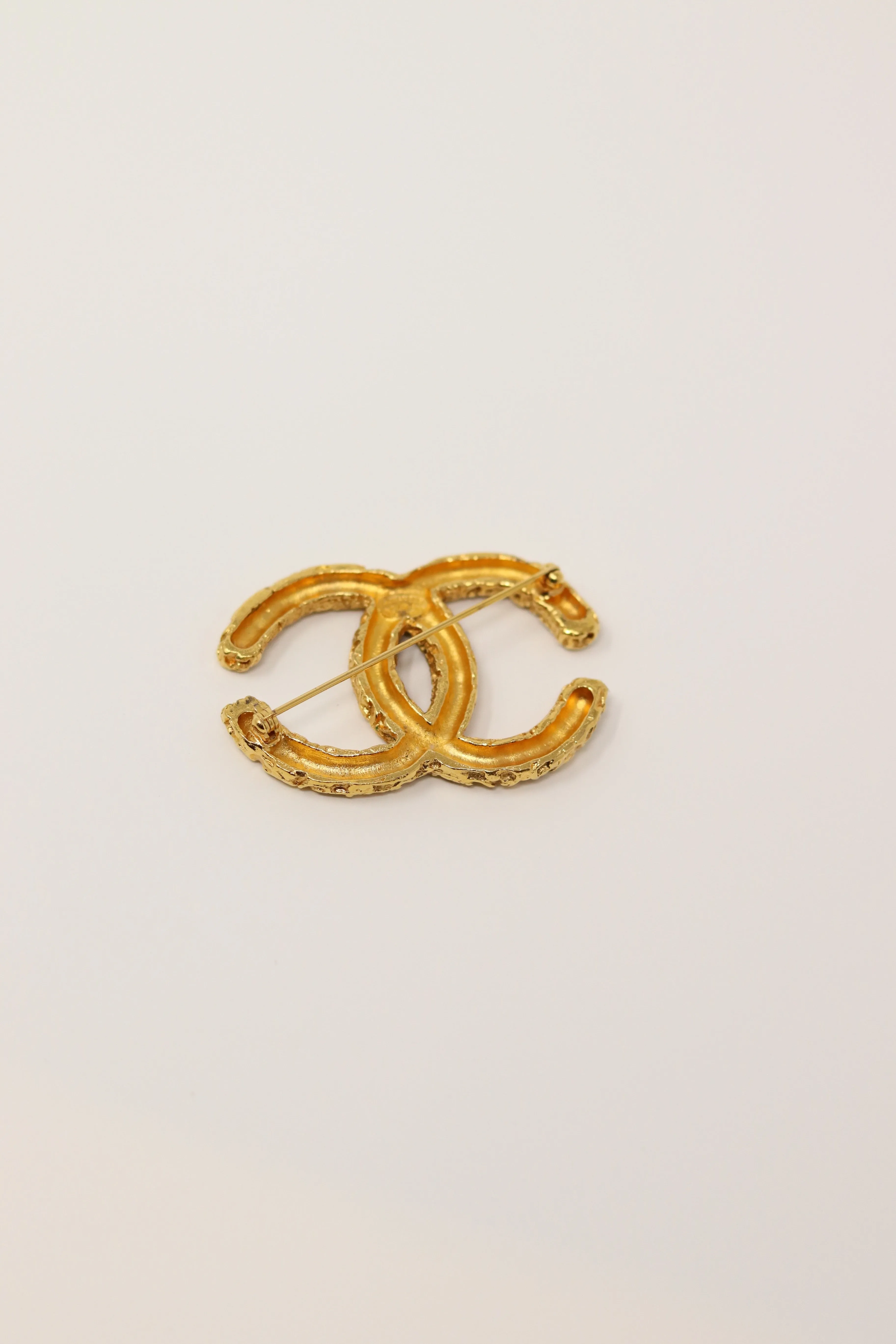 Pre-Owned CHANEL 1993 Florentine CC Brooch