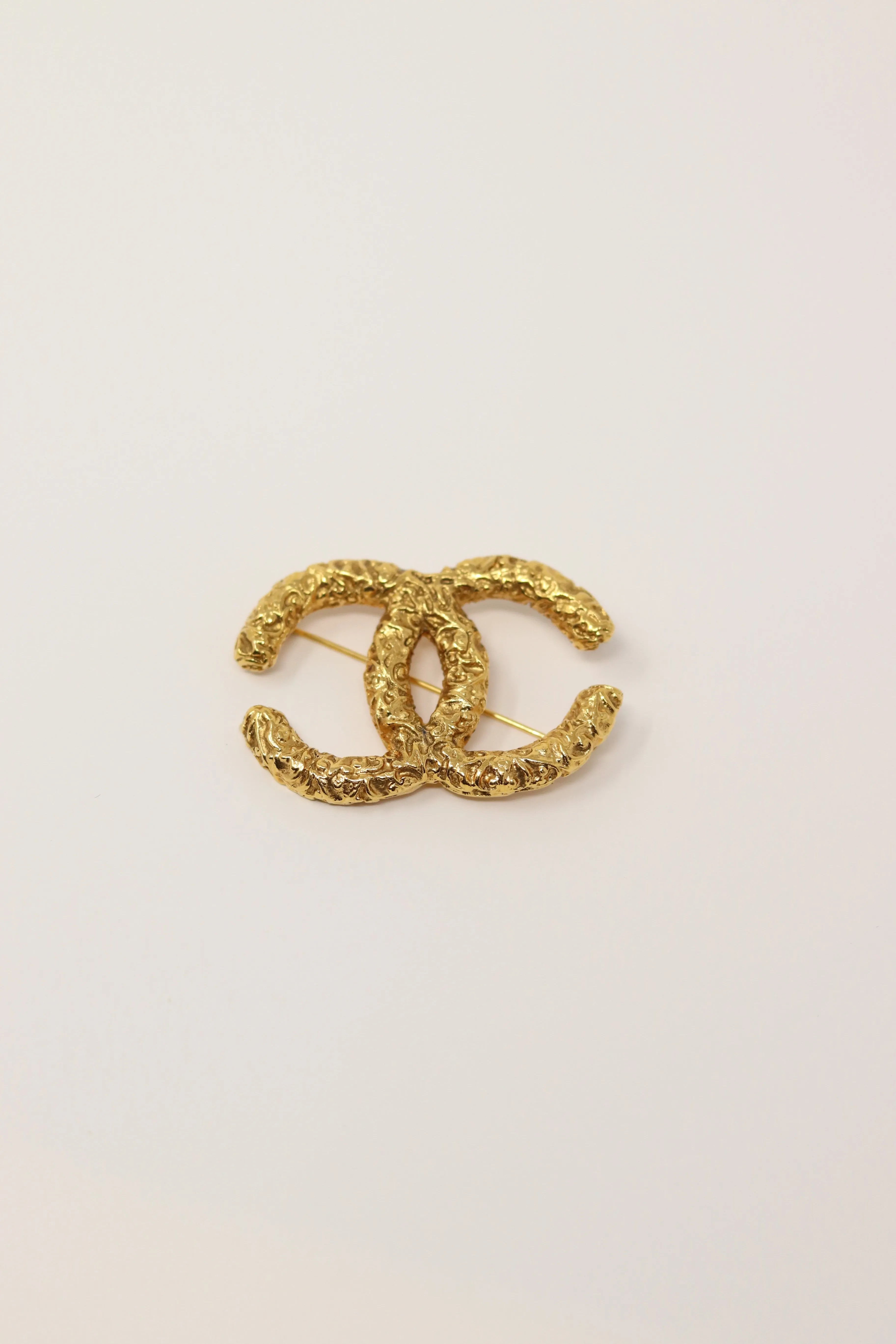 Pre-Owned CHANEL 1993 Florentine CC Brooch