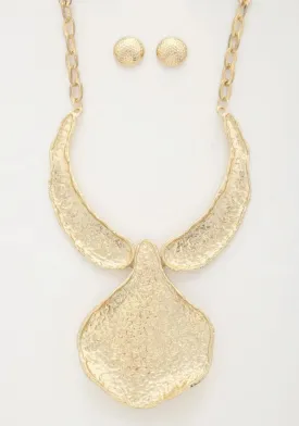 Textured Oversized Metal Necklace